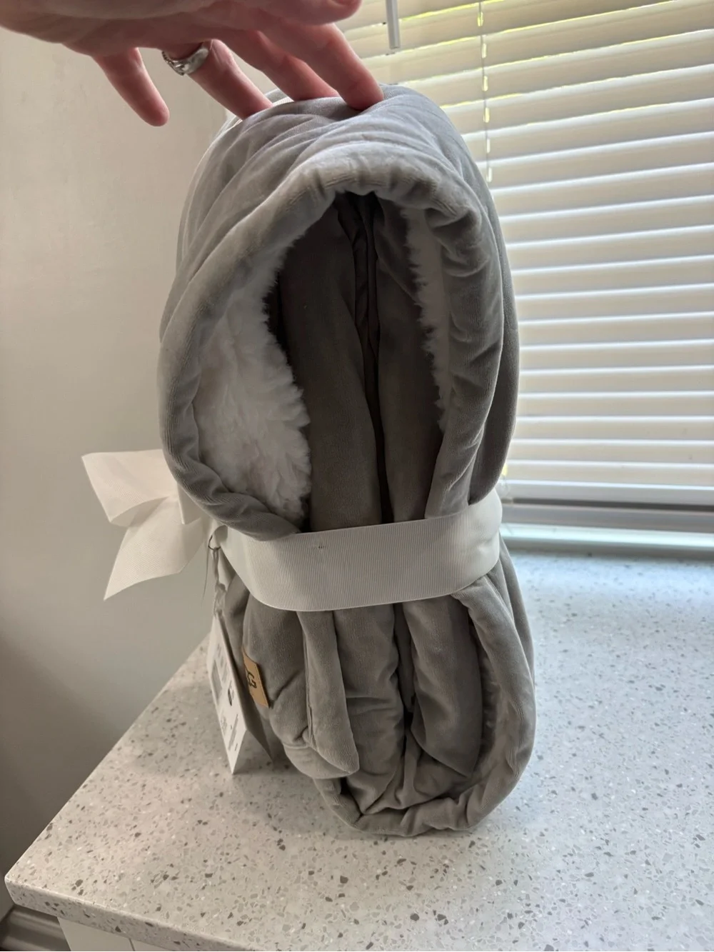 NWT UGG Bliss Sherpa Throw Blanket in the seal grey colorway